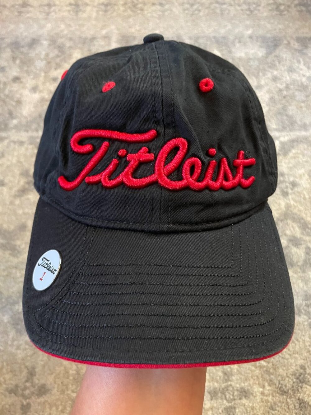Titleist by New Era Strabpack Hat WITH Ball Marker (magnetic)